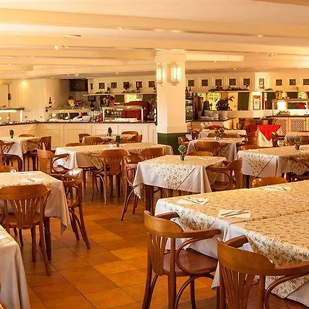 ラグナ パーク 1 アパートホテル アデヘ