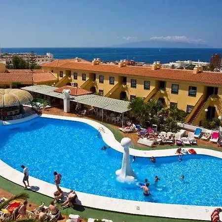 アパートホテル ラグナ パーク 1 3*